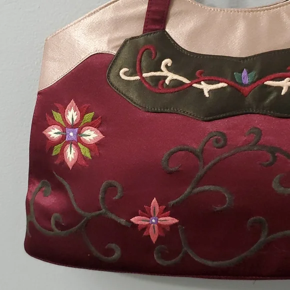 Vintage Dolce Vita 90's  Women's Satin Embroided Purse Handbag - Picture 5 of 8